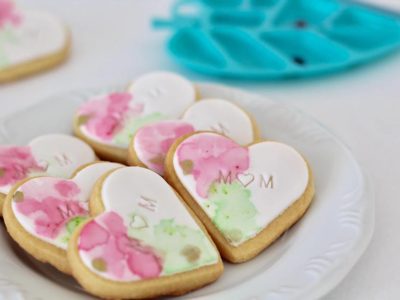 biscoito coração aquarela com iniciais