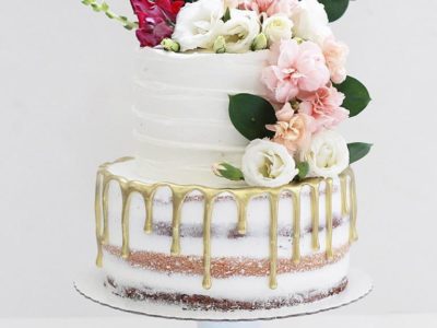 semi naked cake com espatulado