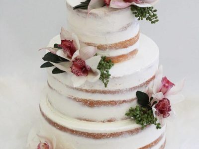 Semi naked cake florido