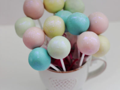 cake pop colorido tons pastéis