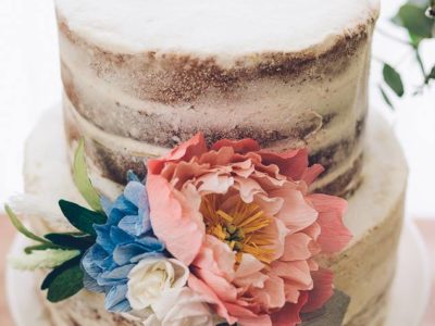 Semi naked cake