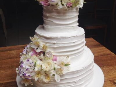 Buttercream cake espatulado drapeado