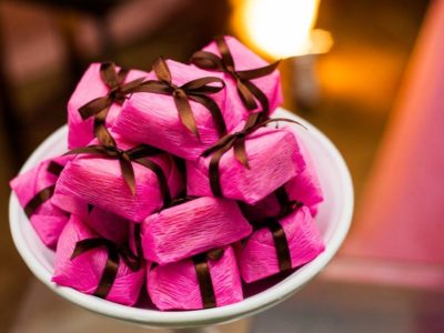 bem casado papel pink com fita marrom