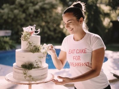 Camiseta Feminina: EAT CAKE FOR BREAKFAST
