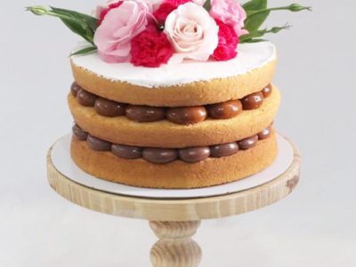 Naked cake